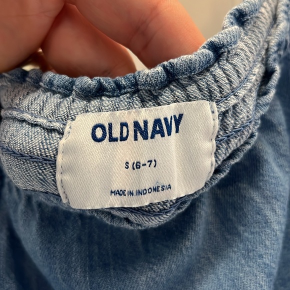 Girl’s Old Navy overalls w/ ruffled shoulder straps size S 6-7 - Picture 5 of 6